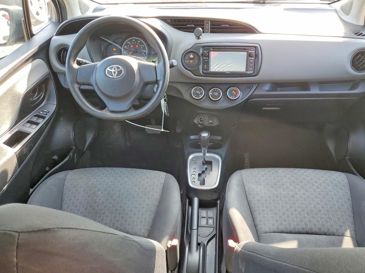 2015 Toyota Yaris White vin: VNKKTUD38FA046794