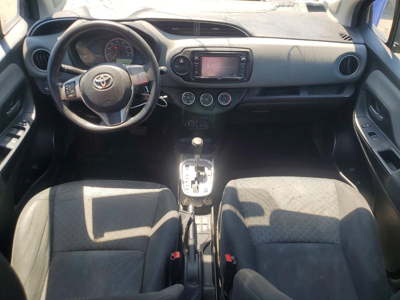 2015 Toyota Yaris 5-door Le Blue vin: VNKKTUD38FA050070