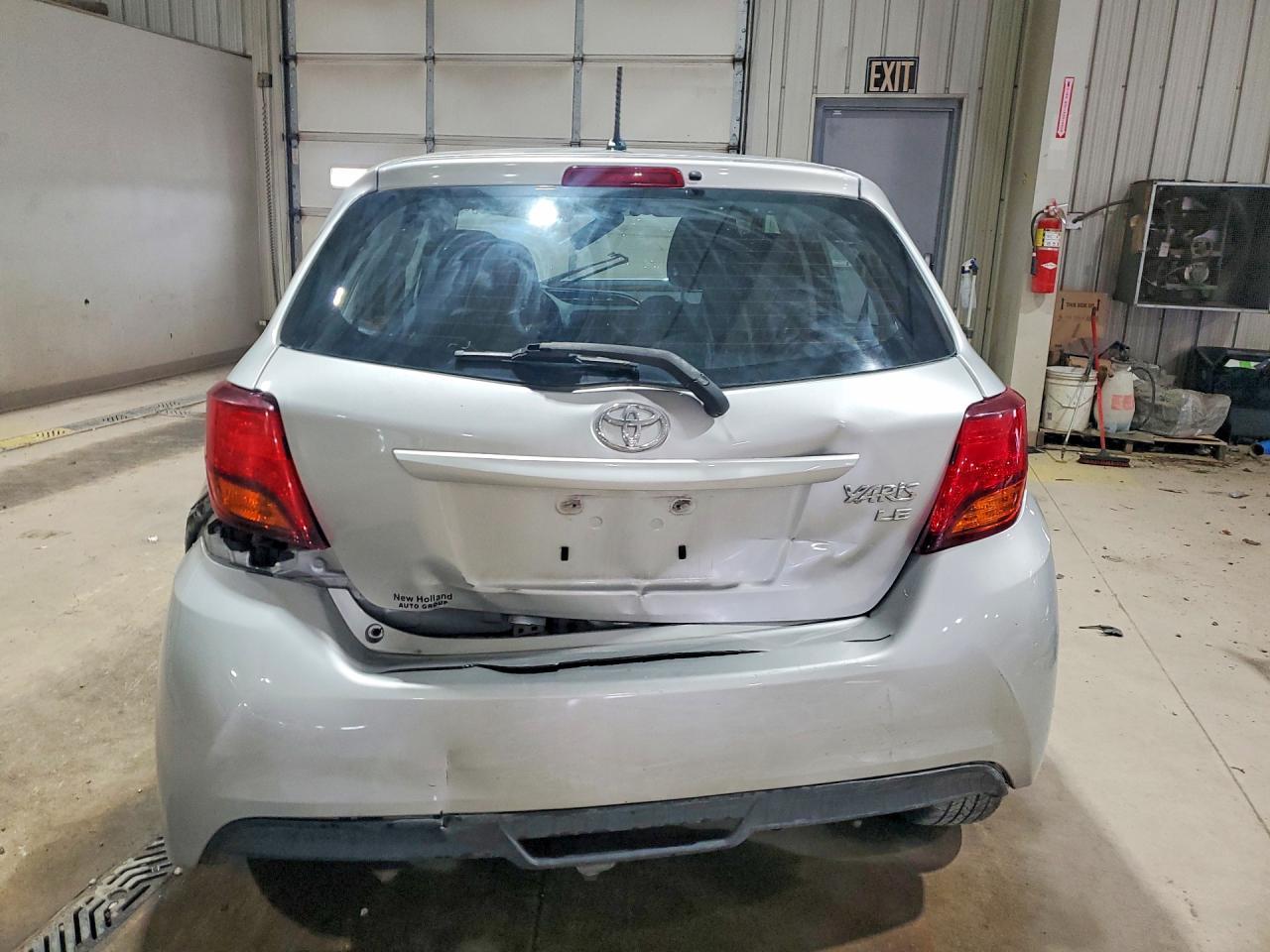 2015 Toyota Yaris 5-door Le Silver vin: VNKKTUD38FA055740