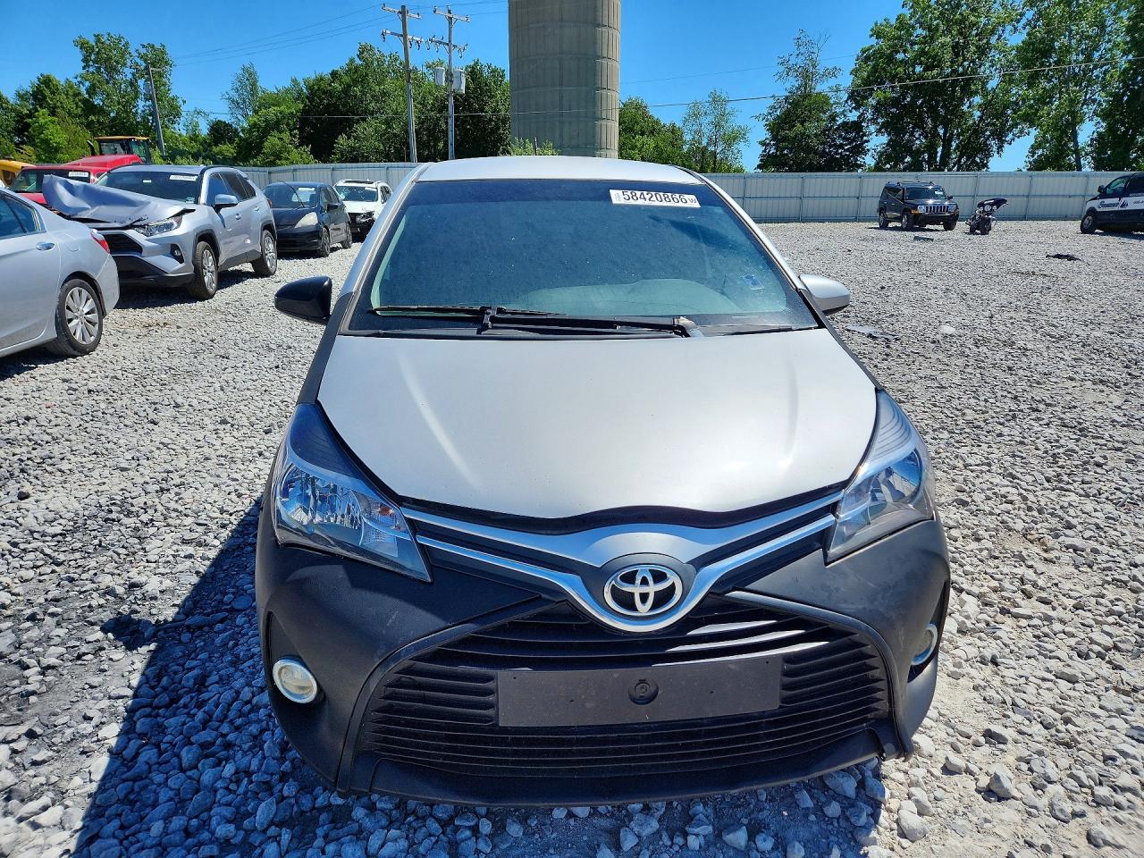 2015 Toyota Yaris 5-door Le Silver vin: VNKKTUD39FA024531