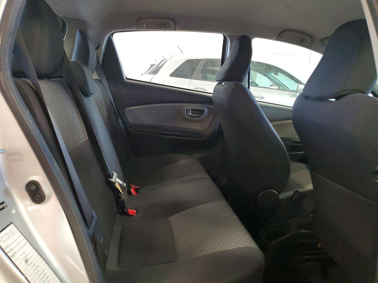 2015 Toyota Yaris 5-door Le Silver vin: VNKKTUD3XFA027468