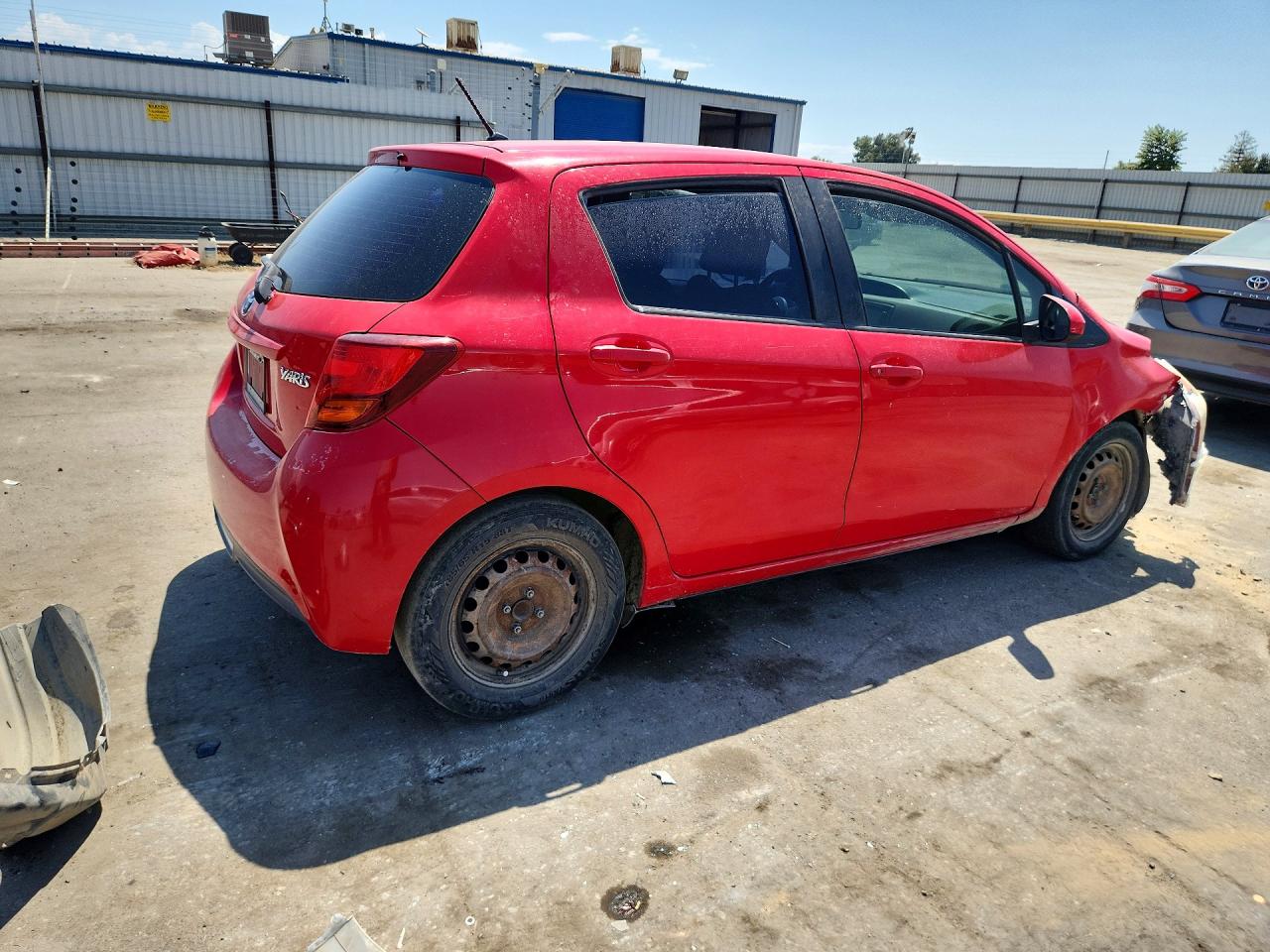 2015 Toyota Yaris 5-door L Red vin: VNKKTUD3XFA043265