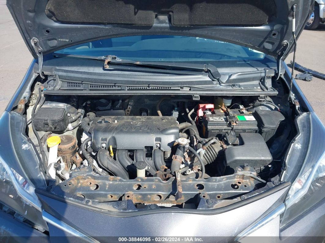 2018 Toyota Yaris L/le/se Gray vin: VNKKTUD3XJA099117