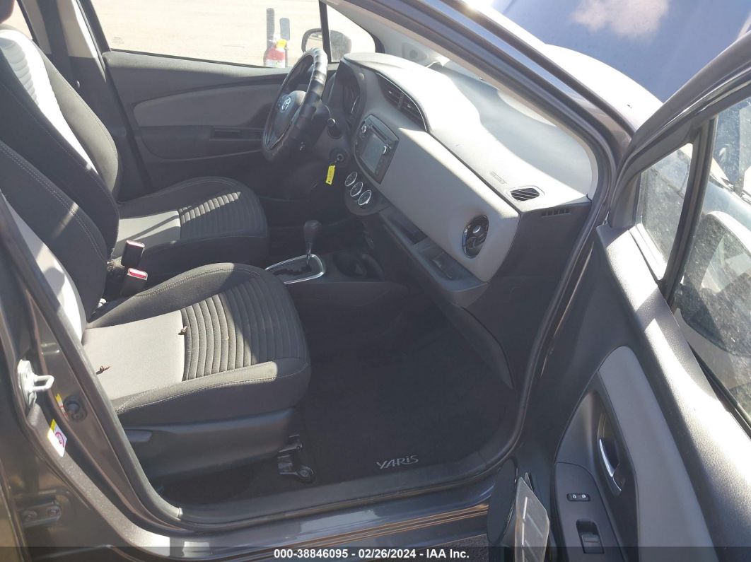 2018 Toyota Yaris L/le/se Gray vin: VNKKTUD3XJA099117
