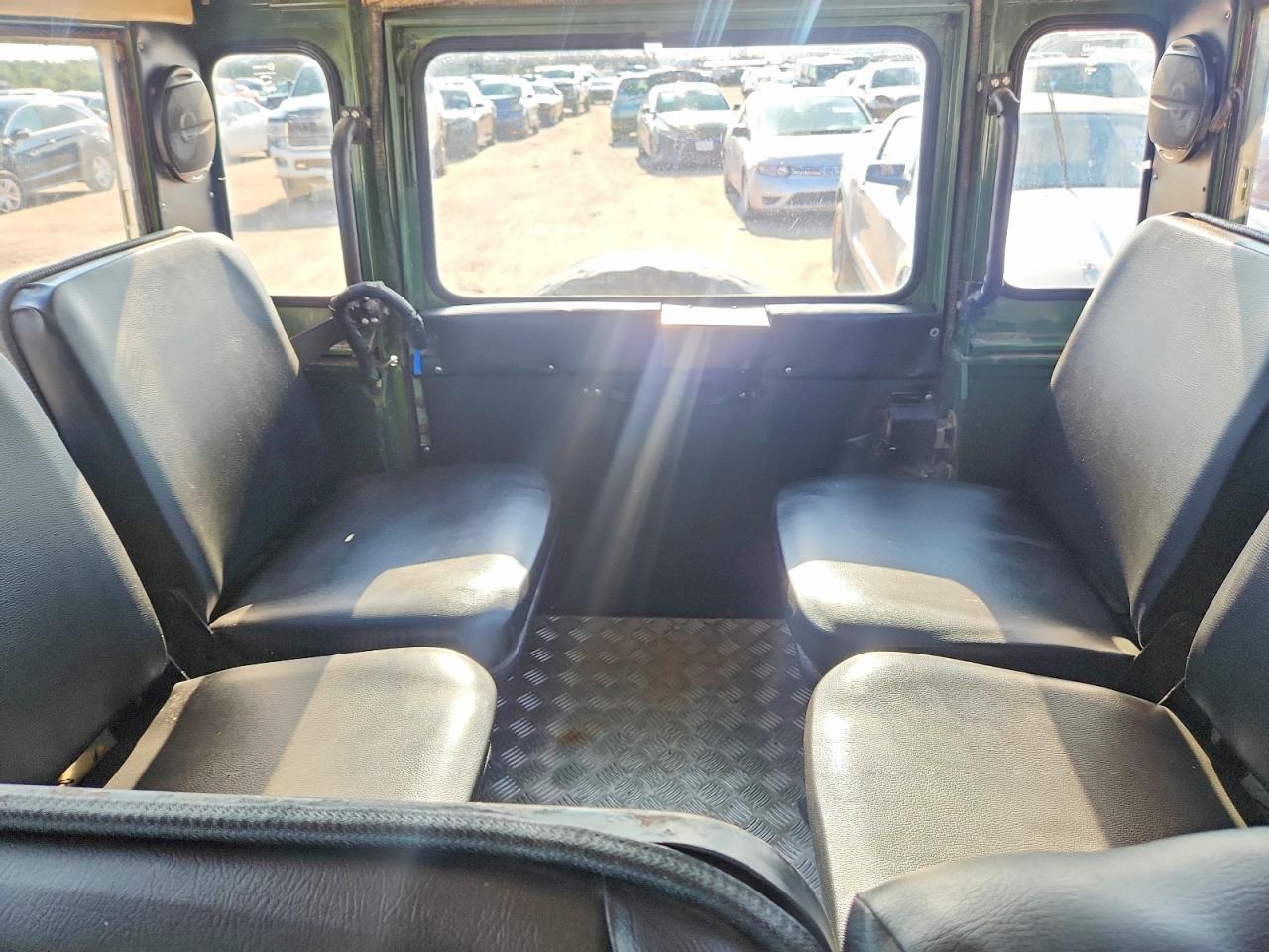 1983 Land Rover Defender Green vin: VSELBABG2AZ102639