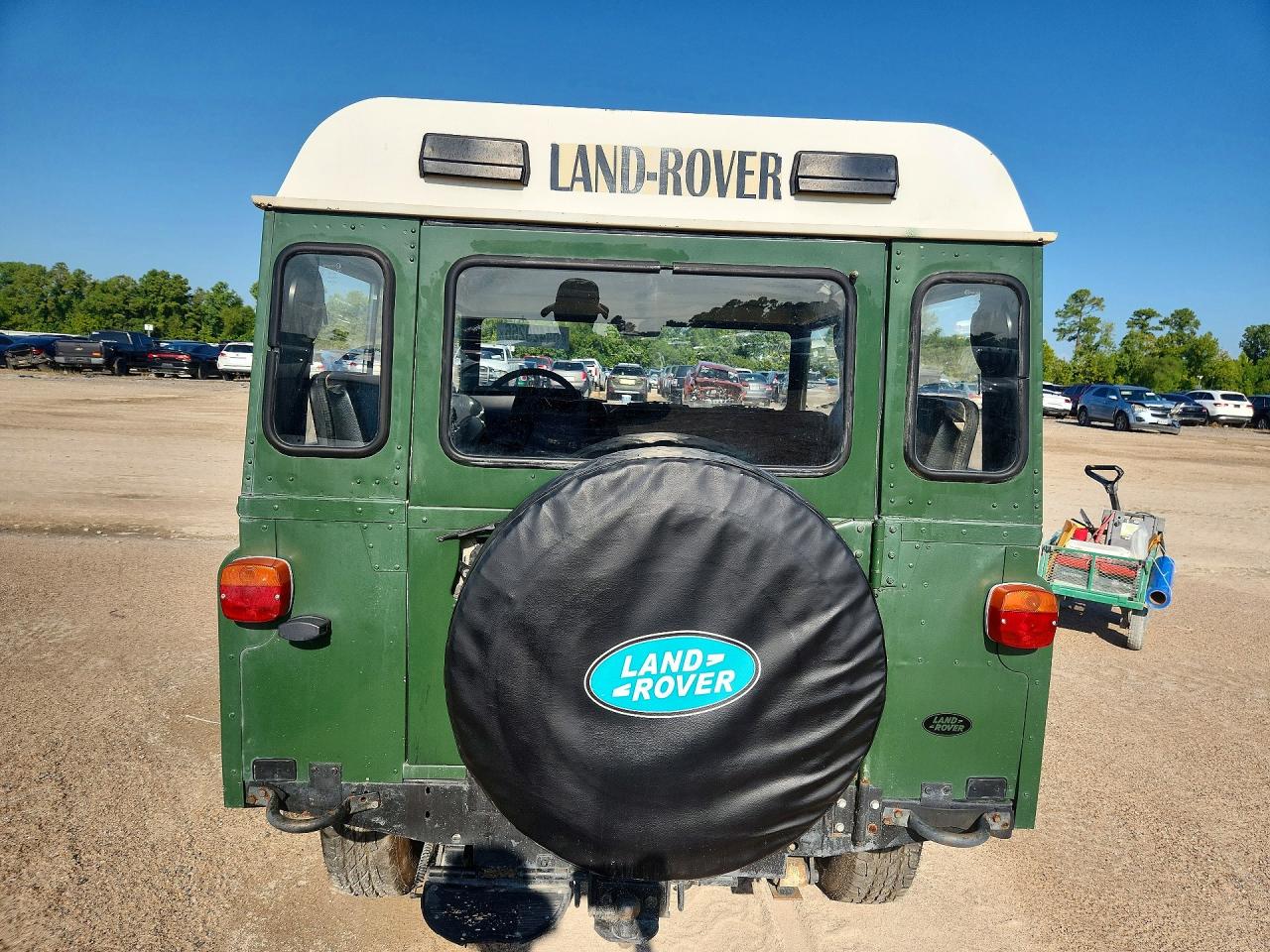 1983 Land Rover Defender Green vin: VSELBABG2AZ102639