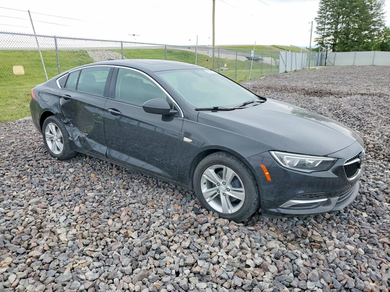 2018 Buick Regal Preferred Black vin: W04GL6SX4J1153988