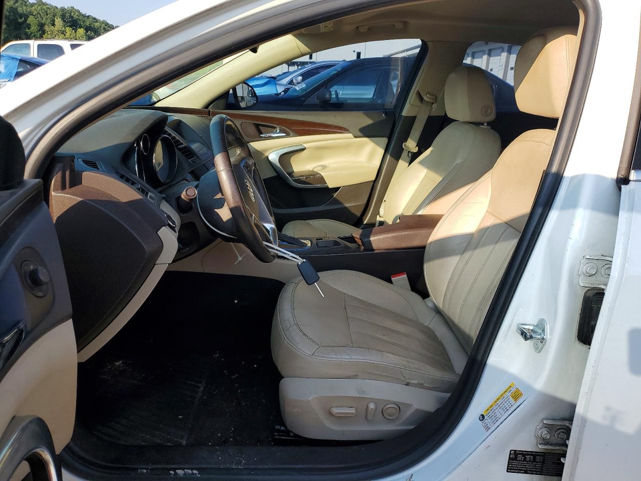 2011 Buick Regal Cxl White vin: W04GN5EC0B1010695