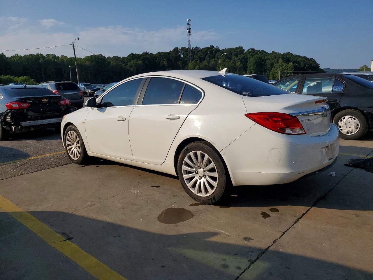 2011 Buick Regal Cxl White vin: W04GN5EC0B1010695