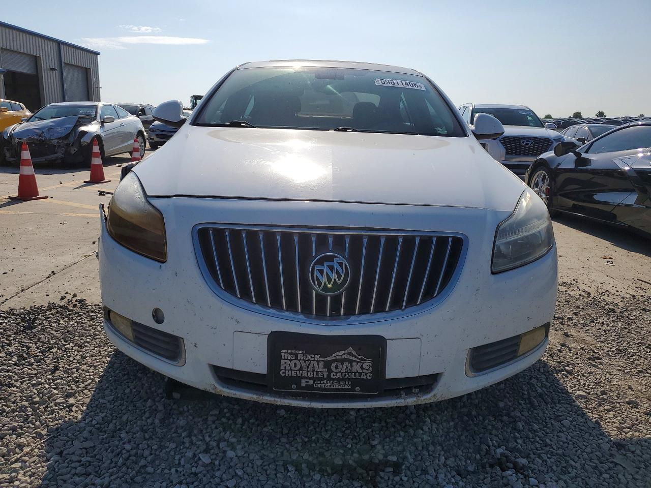 2011 Buick Regal White vin: W04GP5EC0B1012988