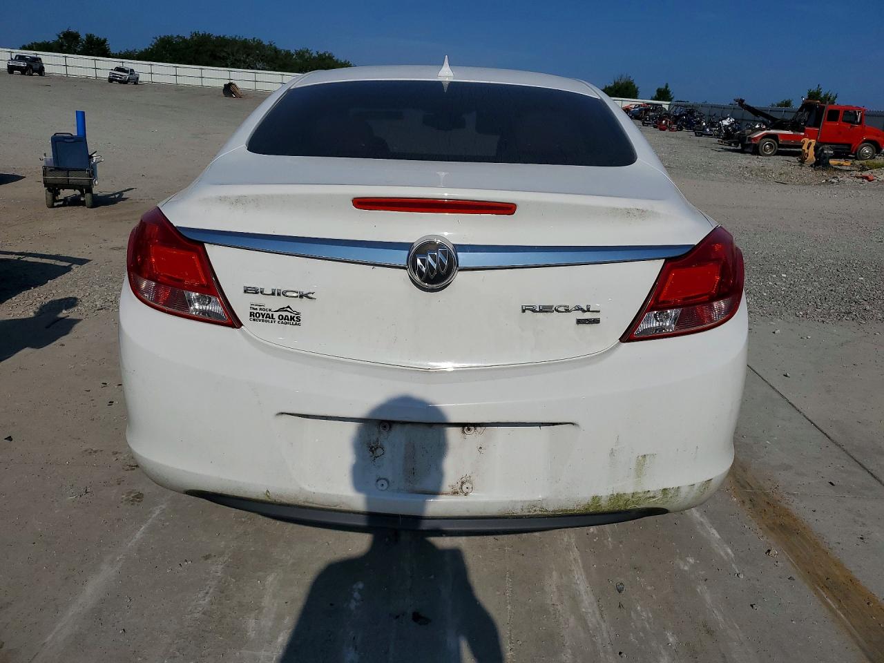 2011 Buick Regal White vin: W04GP5EC0B1012988