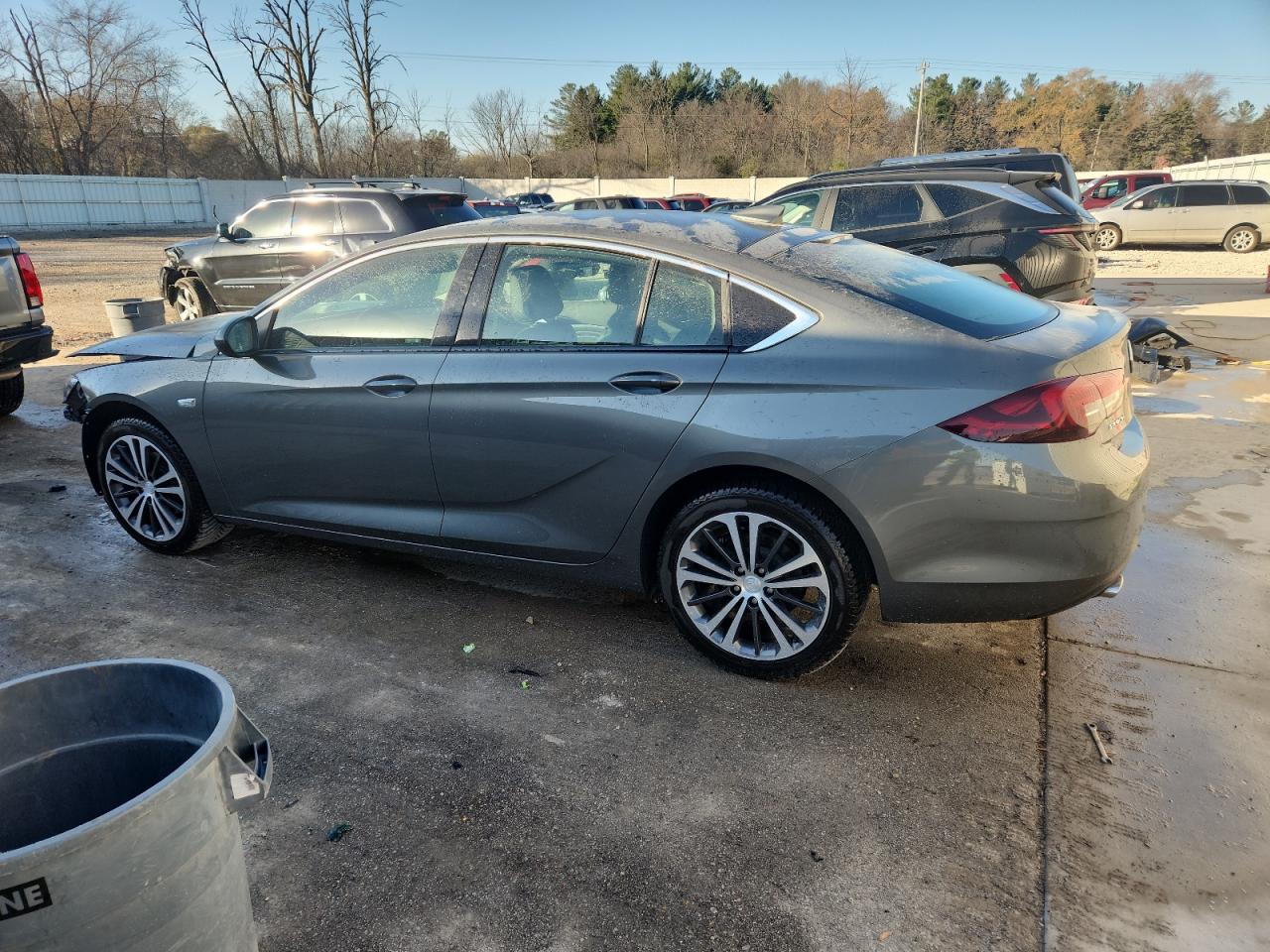 2018 Buick Regal Essence Gray vin: W04GP6SX7J1125980