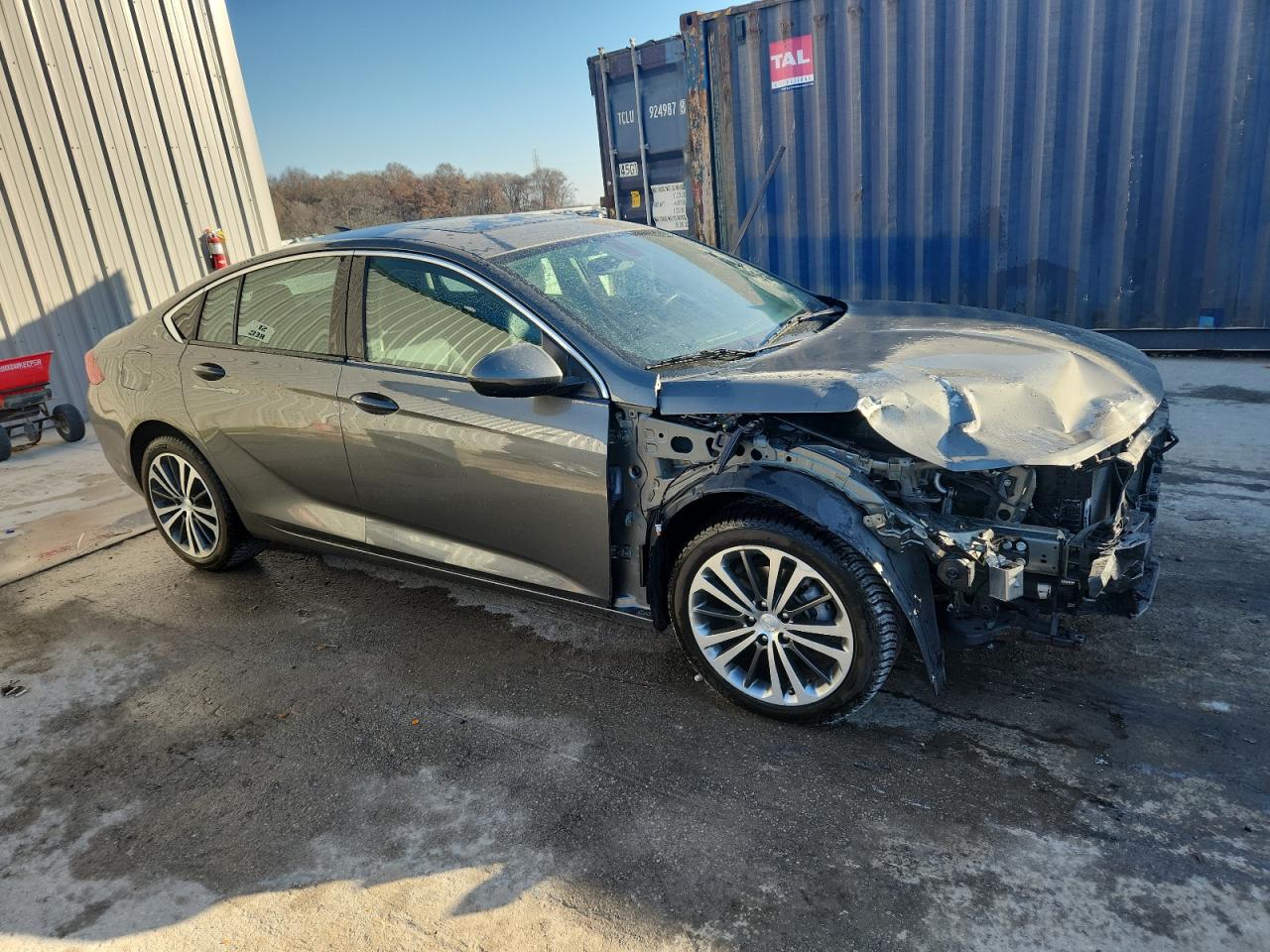 2018 Buick Regal Essence Gray vin: W04GP6SX7J1125980
