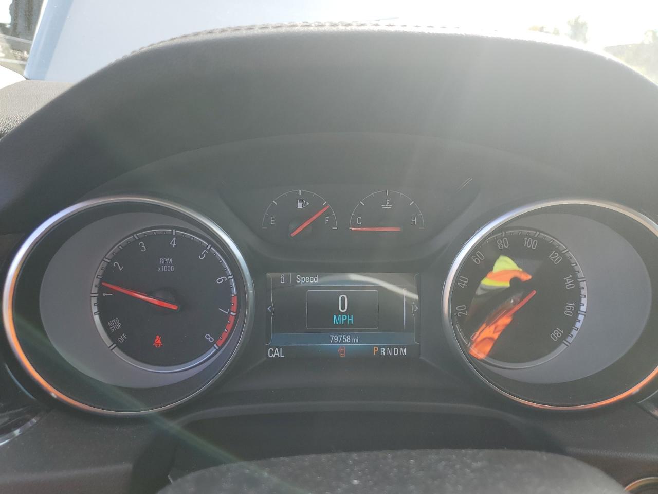 2018 Buick Regal Essence Серебряный vin: W04GP6SXXJ1088522