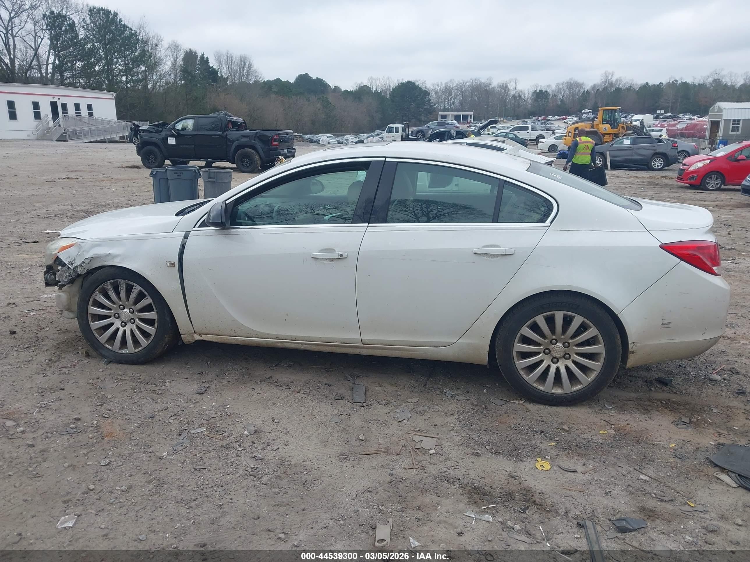 2011 Buick Regal Cxl Russelsheim Белый vin: W04GU5GC0B1007540