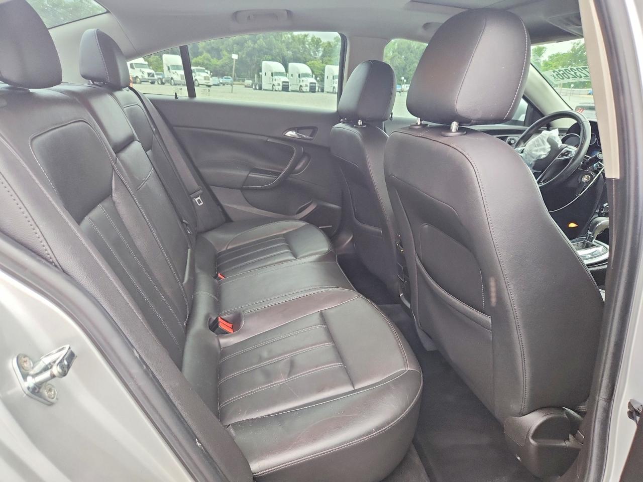 2011 Buick Regal Cxl Silver vin: W04GU5GC3B1070826
