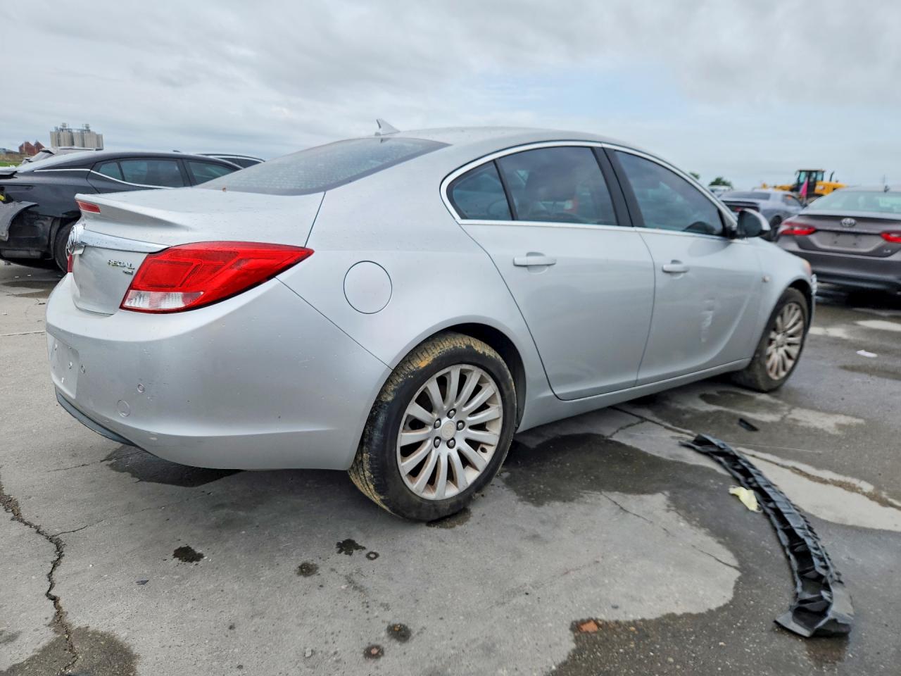 2011 Buick Regal Cxl Silver vin: W04GU5GC9B1017421