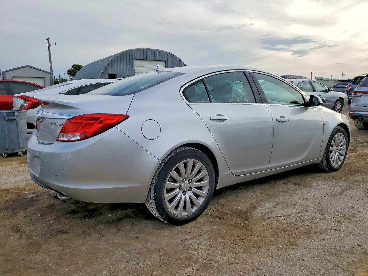 2011 Buick Regal Cxl Серебряный vin: W04GV5EV4B1094957