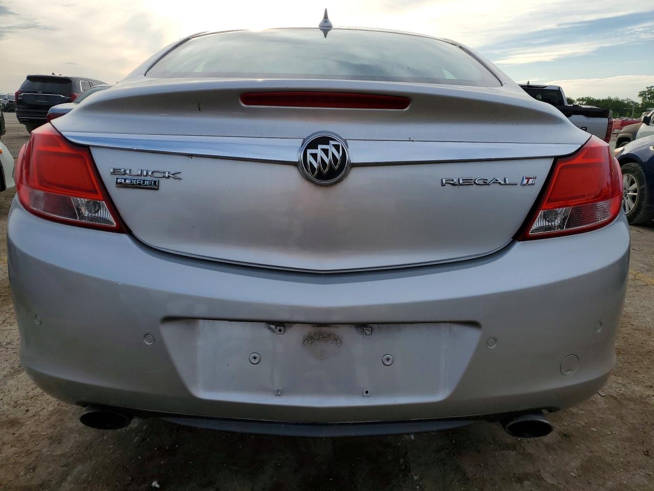 2011 Buick Regal Cxl Серебряный vin: W04GV5EV4B1094957