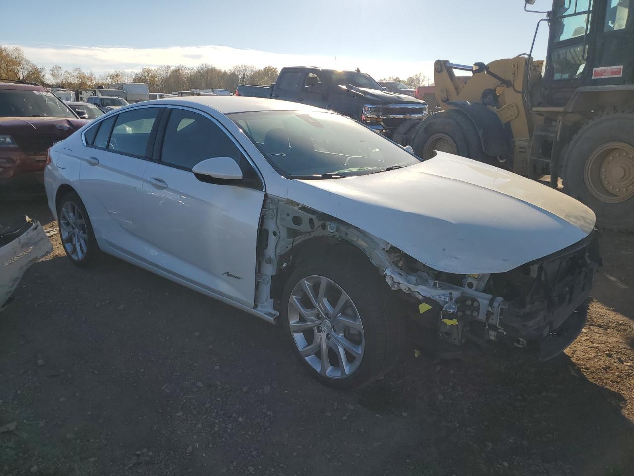 2019 Buick Regal Avenir White vin: W04GW6SX2K1002530