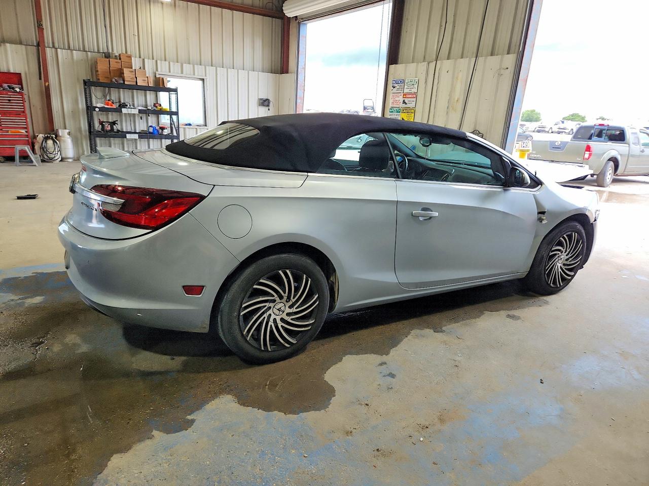 2018 Buick Cascada Premium Silver vin: W04WH3N55JG061694