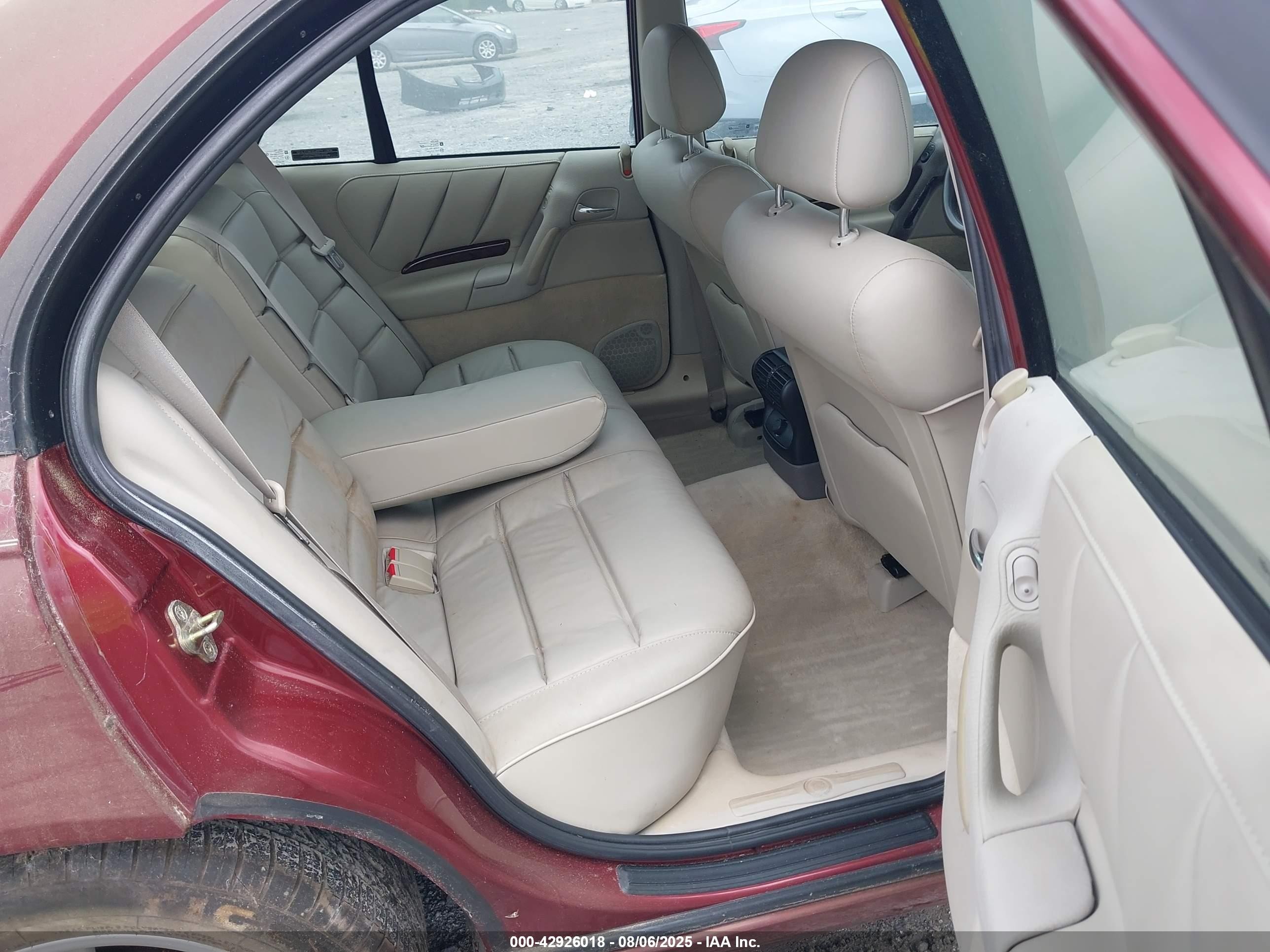 1998 Cadillac Catera Standard Burgundy vin: W06VR52R0WR188951