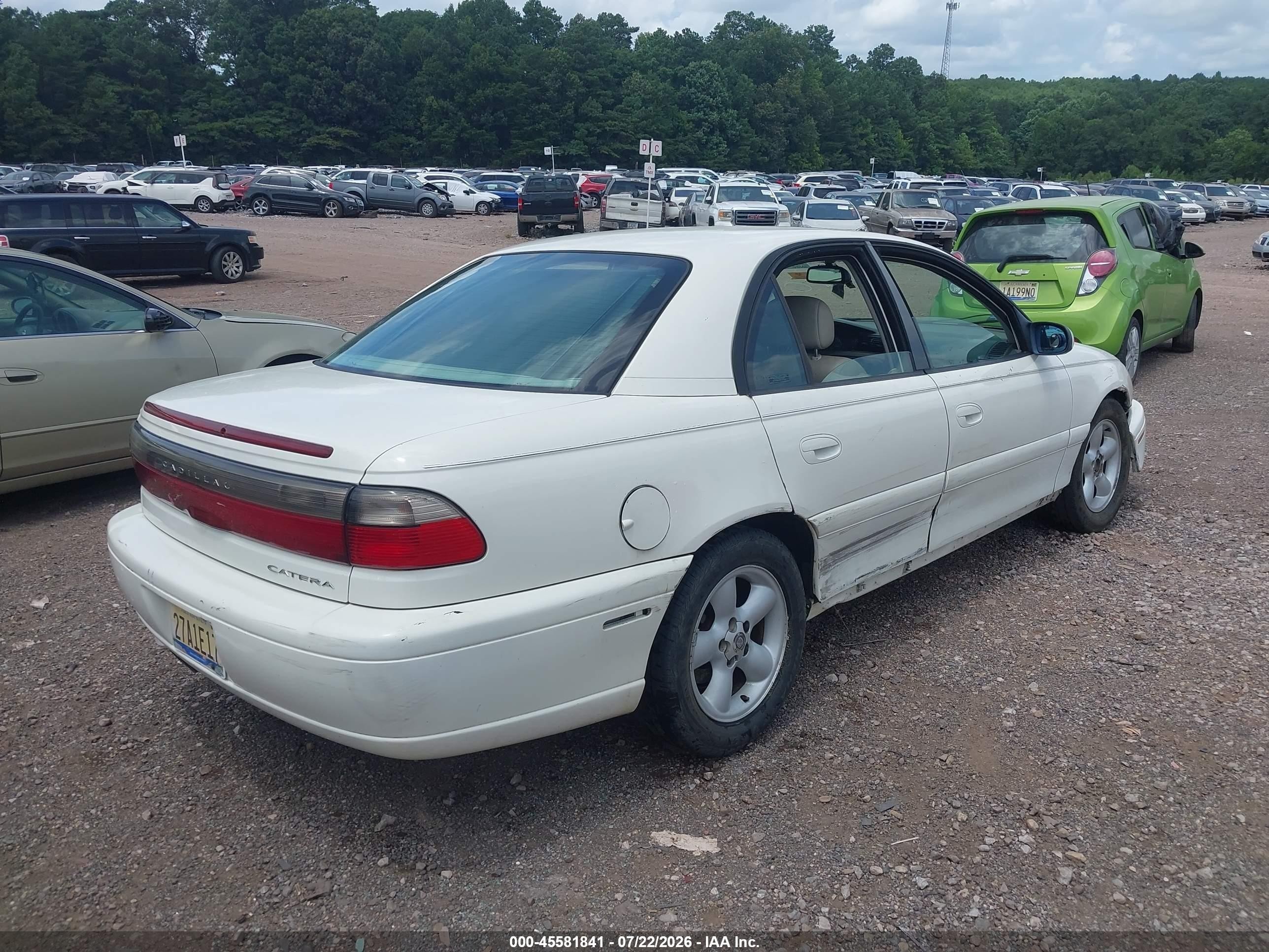 1999 Cadillac Catera Standard White vin: W06VR52R0XR025816