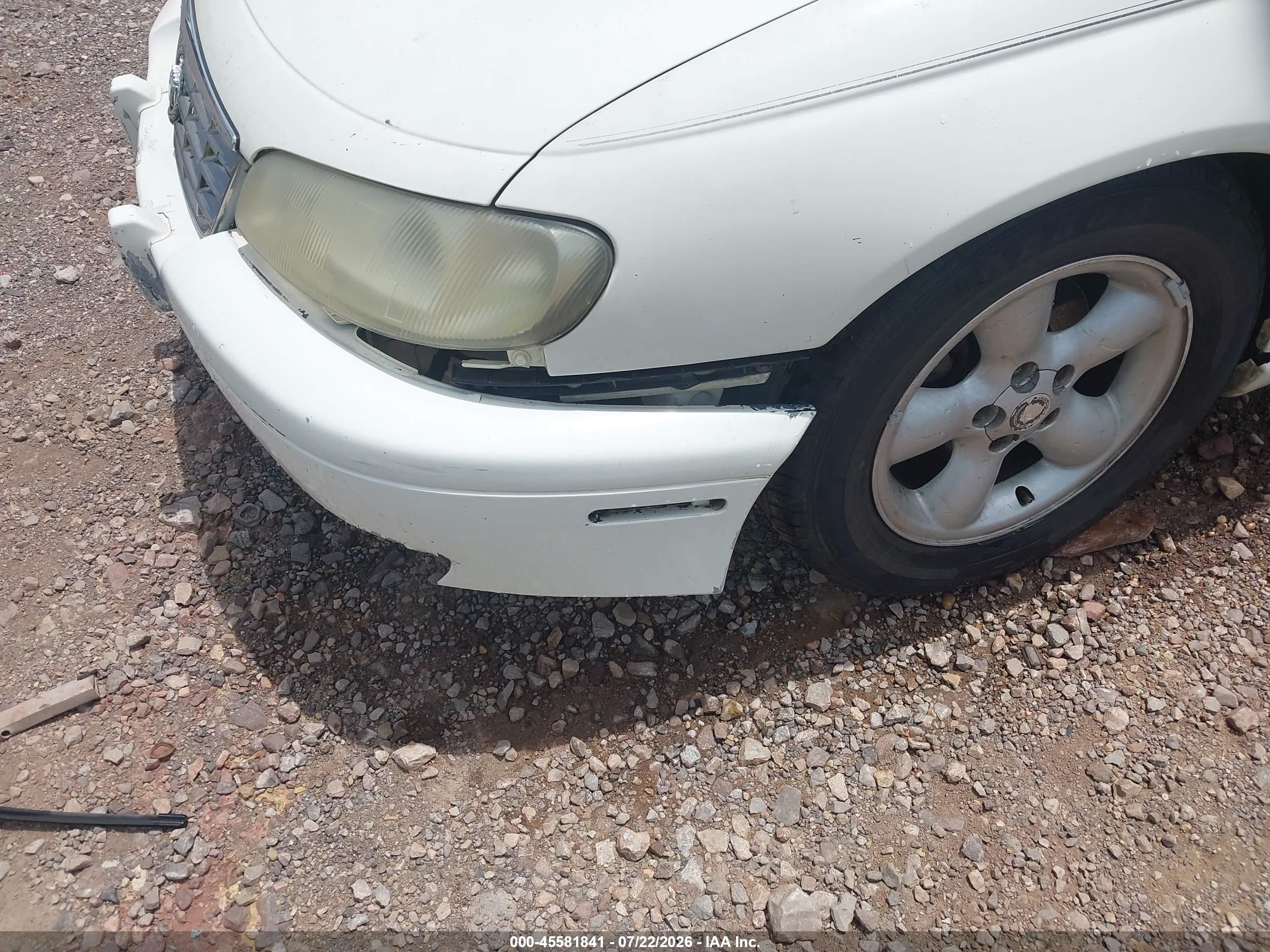 1999 Cadillac Catera Standard White vin: W06VR52R0XR025816