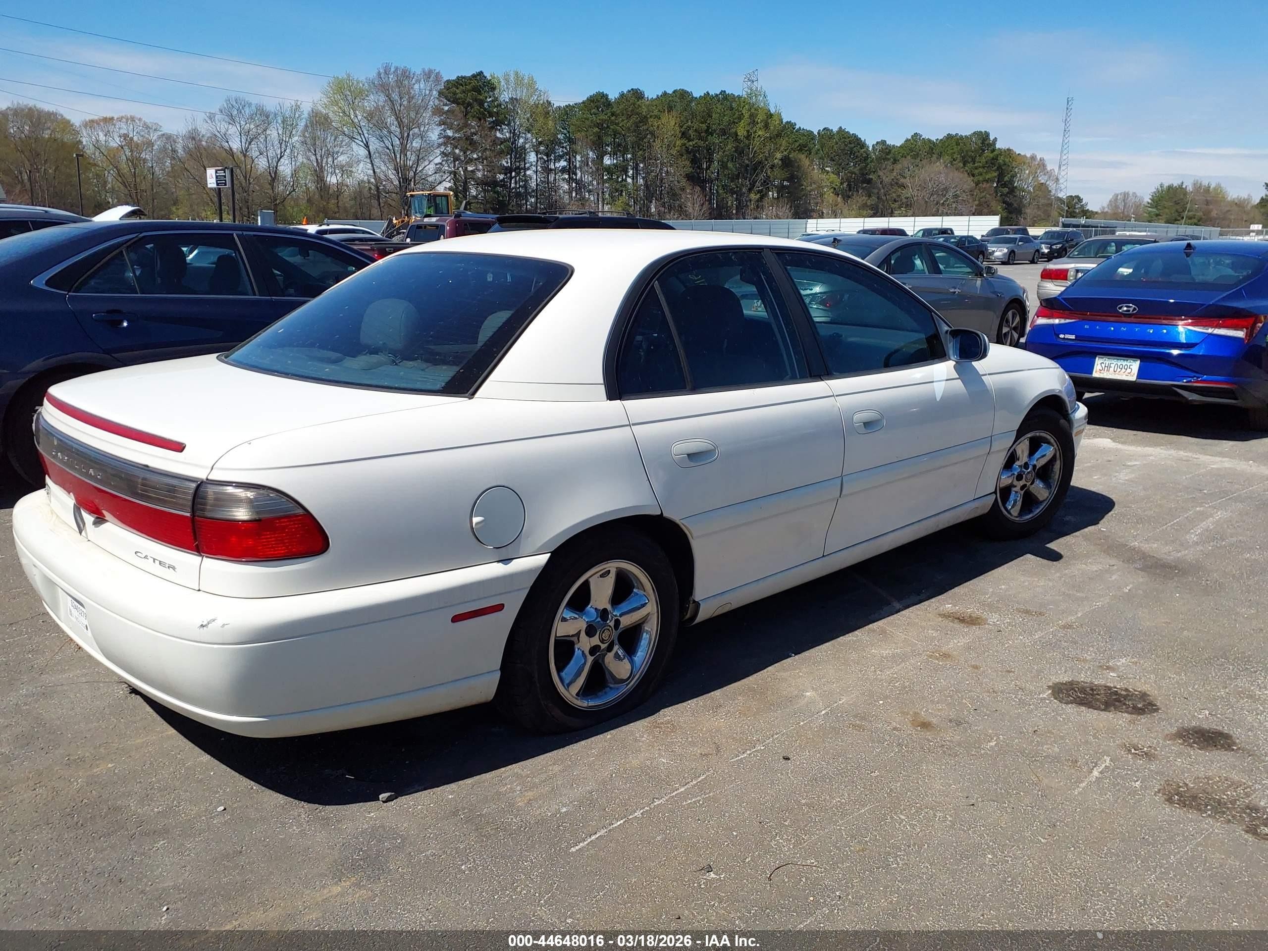 1998 Cadillac Catera Standard White vin: W06VR52R3WR134298