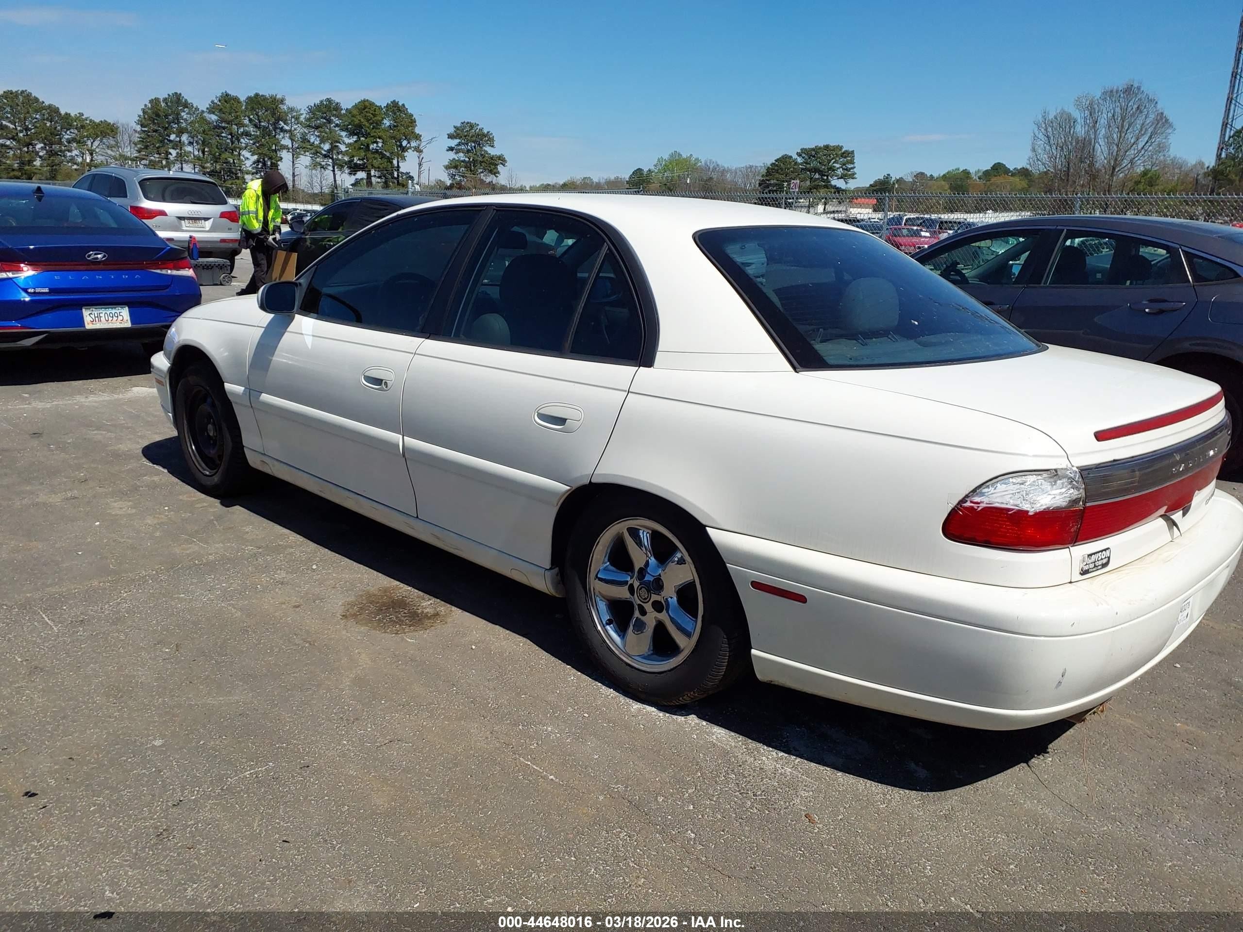 1998 Cadillac Catera Standard White vin: W06VR52R3WR134298