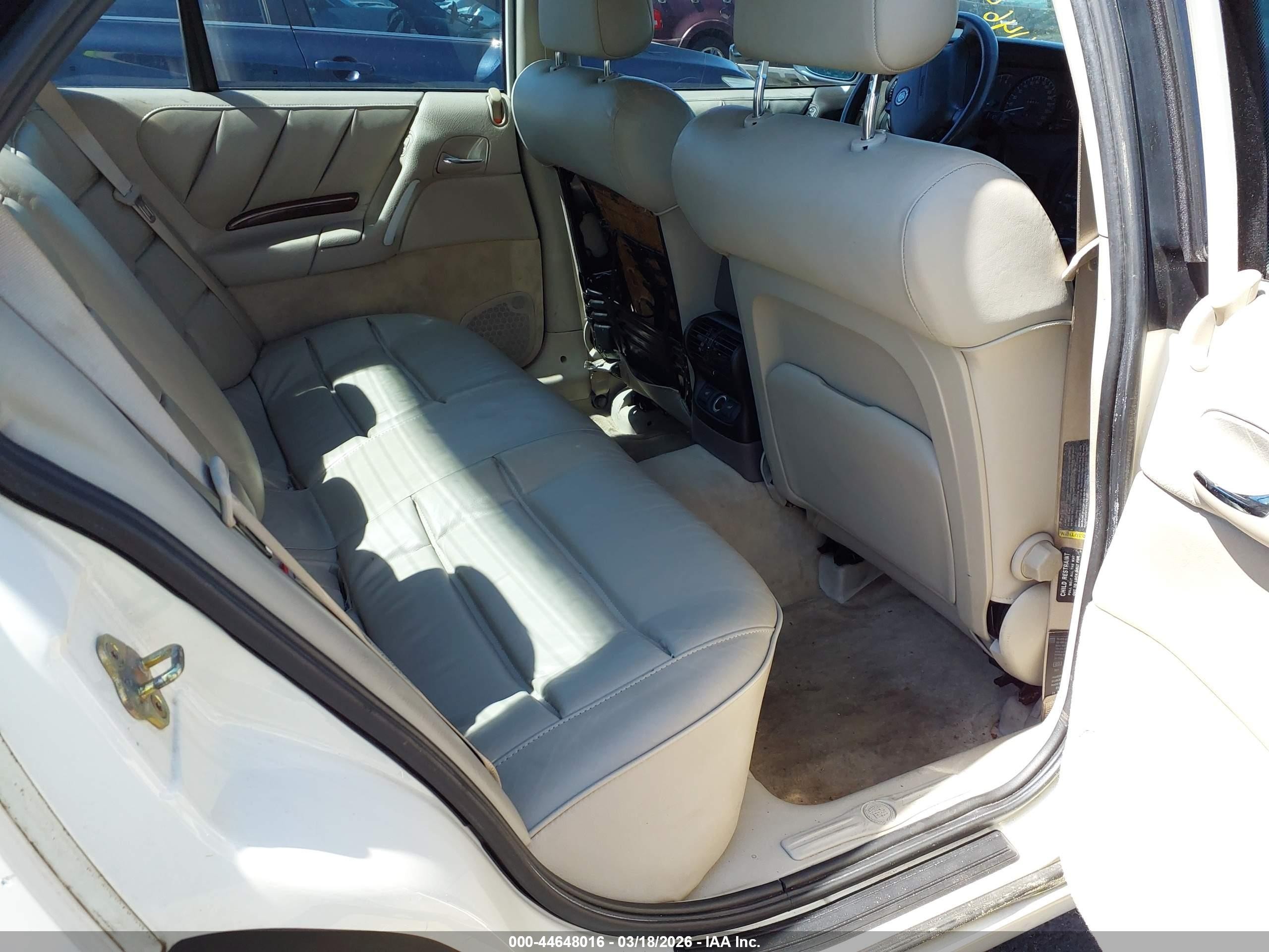 1998 Cadillac Catera Standard White vin: W06VR52R3WR134298