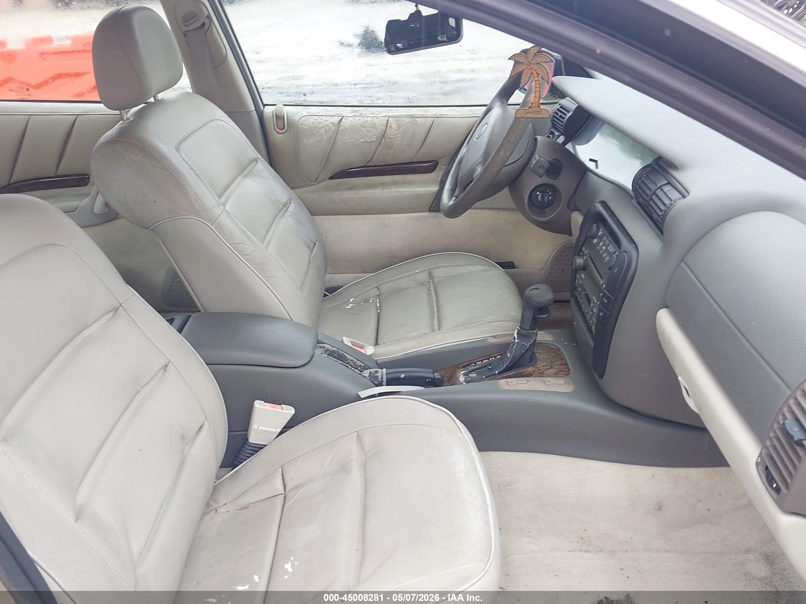 1998 Cadillac Catera Standard Gold vin: W06VR52R7WR173623