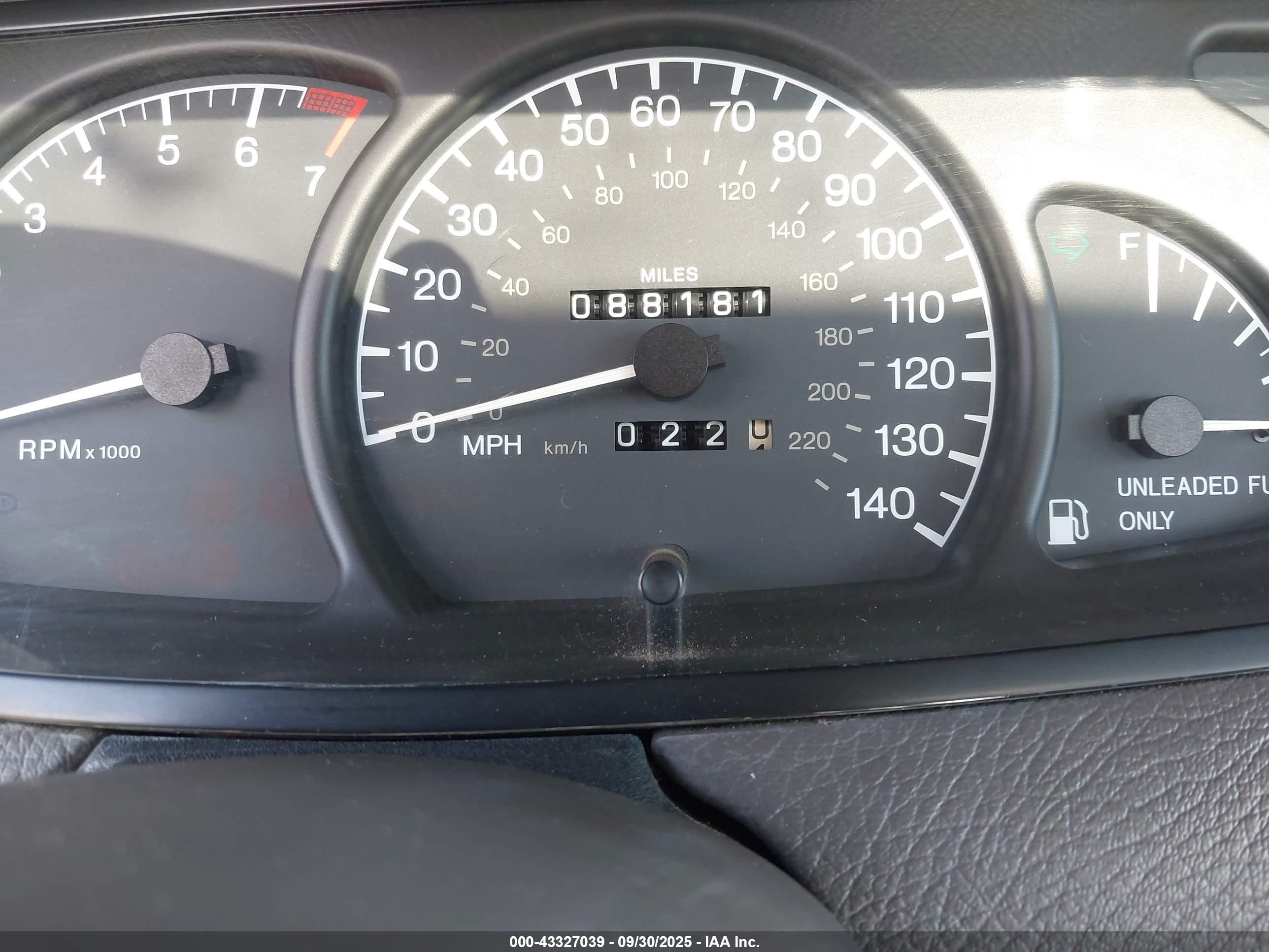1998 Cadillac Catera Standard Beige vin: W06VR52R9WR005482