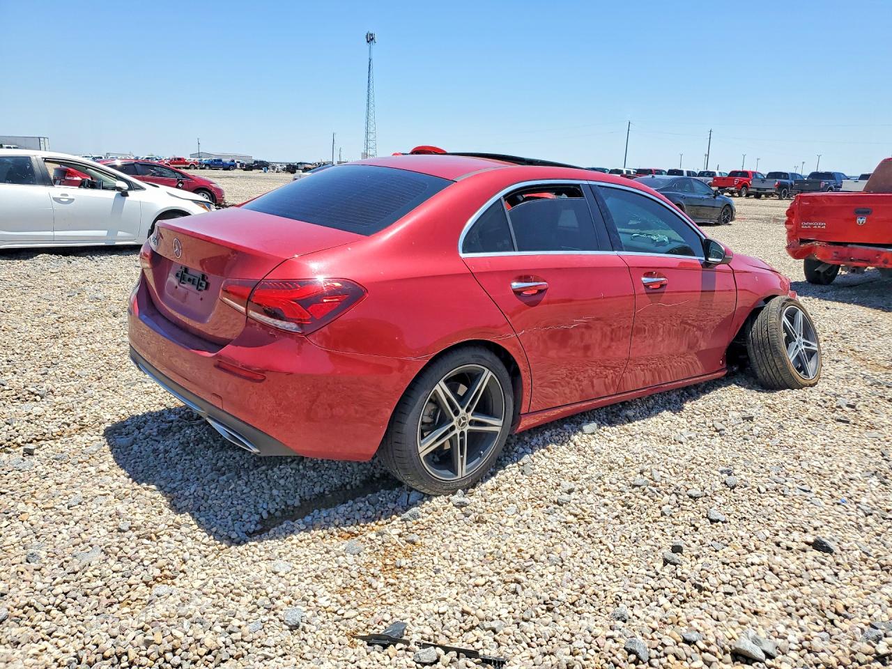 2021 Mercedes-benz A 220 Темно-бордовый vin: W1K3G4EB5MJ299243