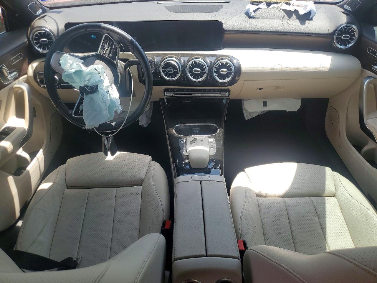 2021 Mercedes-benz A 220 Темно-бордовый vin: W1K3G4EB5MJ299243