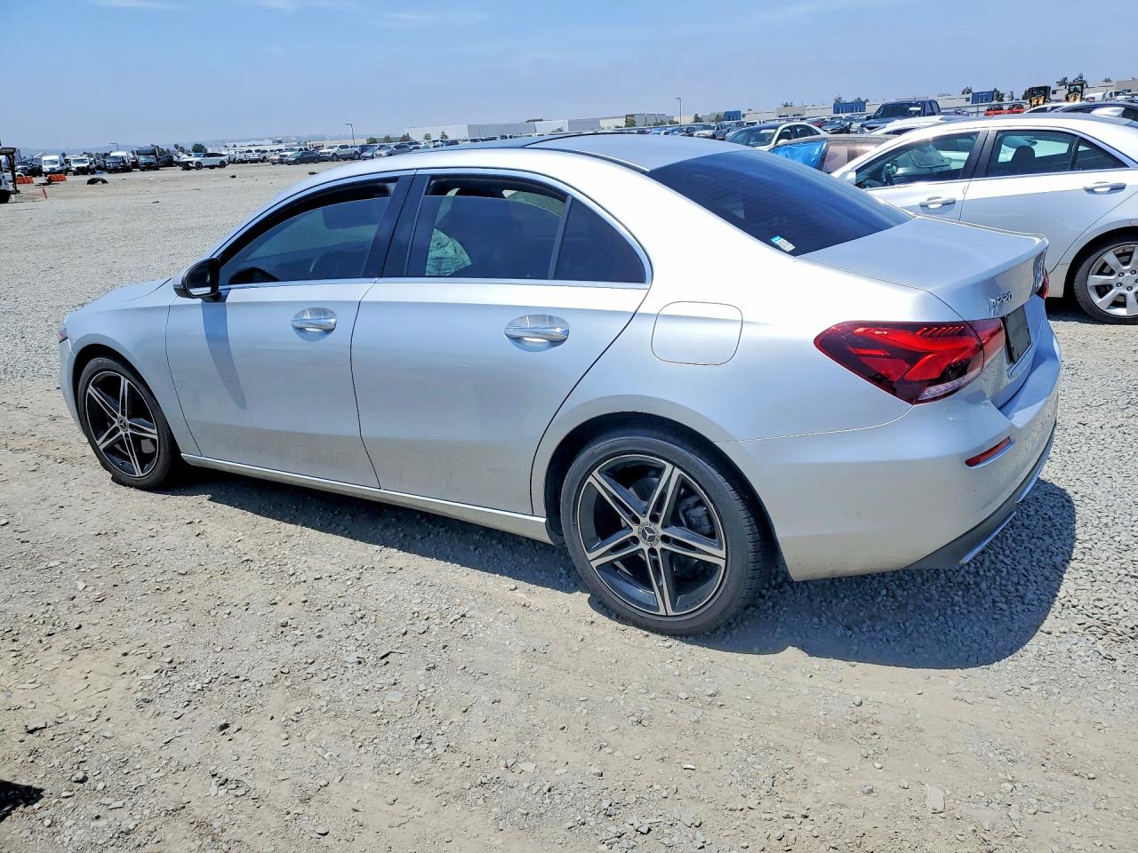 2020 Mercedes-benz A 220 Silver vin: W1K3G4EB6LJ230172