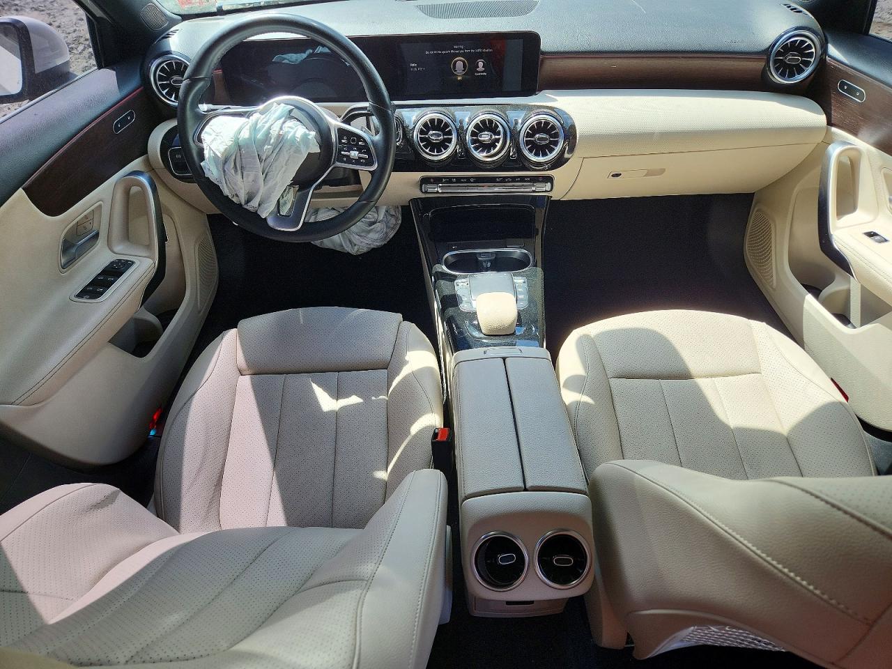 2022 Mercedes-benz A 220 4matic White vin: W1K3G4FB0NJ357002