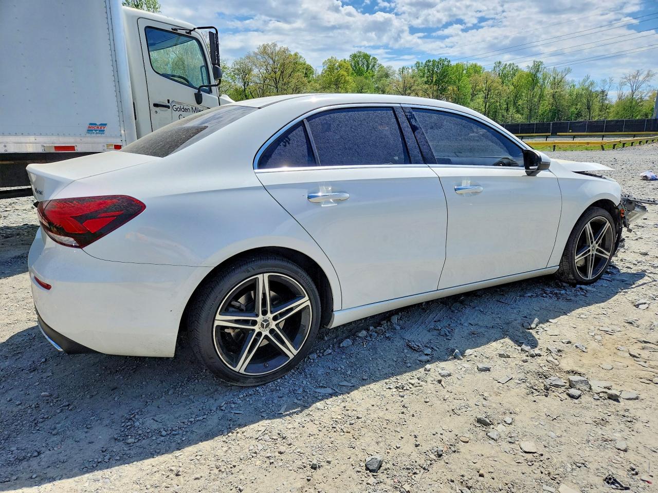 2022 Mercedes-benz A 220 4matic White vin: W1K3G4FB0NJ357002