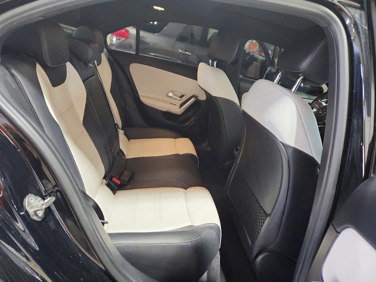 2020 Mercedes-benz A 220 4matic Черный vin: W1K3G4FB1LW043844