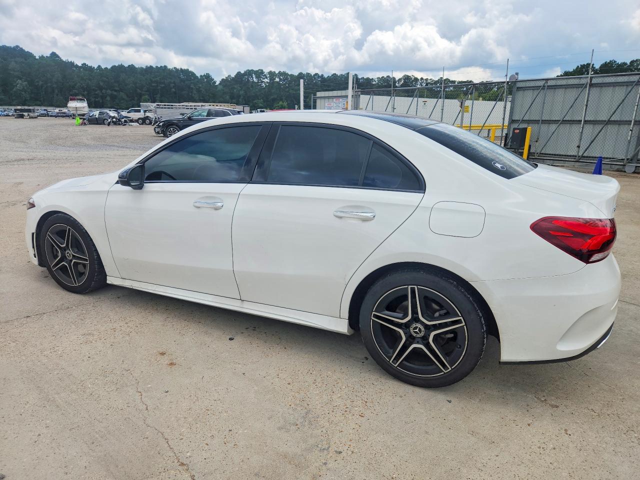 2022 Mercedes-benz A 220 4matic White vin: W1K3G4FB7NJ361130