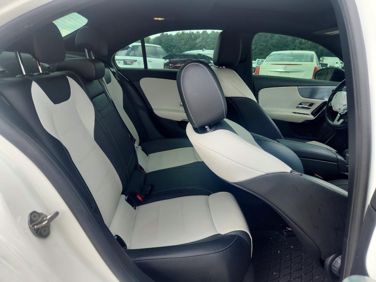 2022 Mercedes-benz A 220 4matic White vin: W1K3G4FB7NJ361130