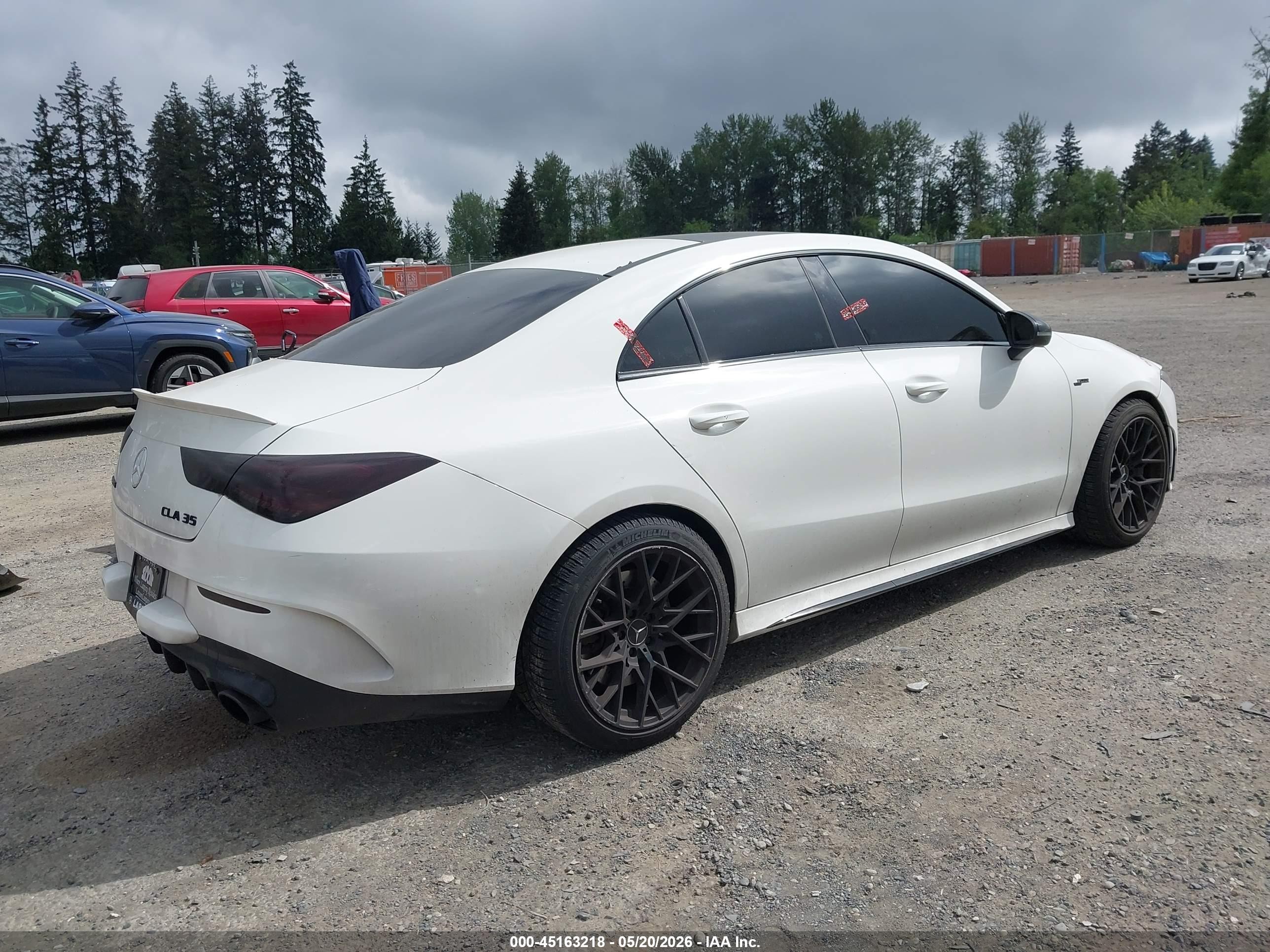 2022 Mercedes-benz Amg Cla 35 4matic Белый vin: W1K5J5BB1NN253780