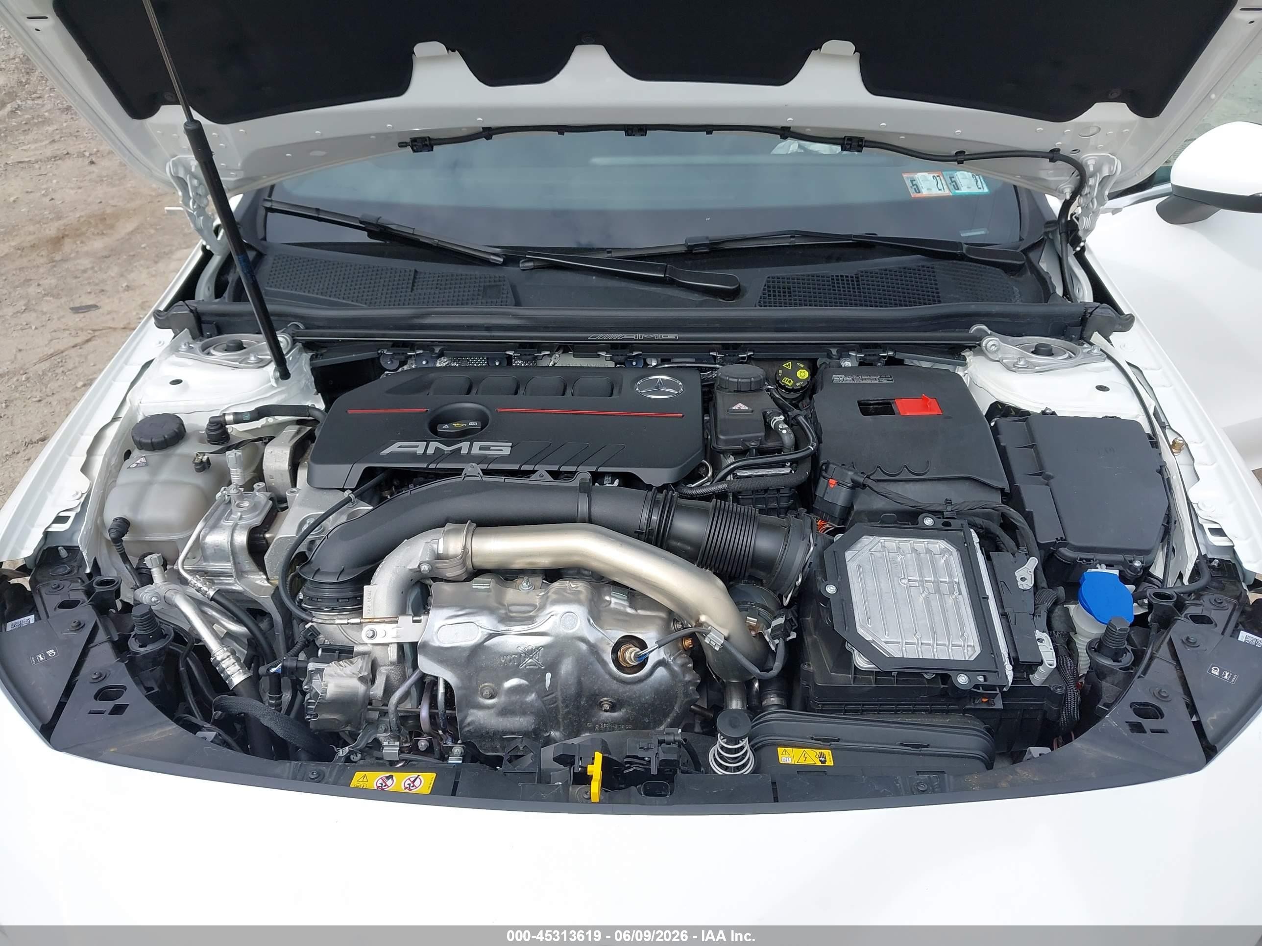 2025 Mercedes-benz Amg Cla 35 4matic Белый vin: W1K5J5BB3SN506769