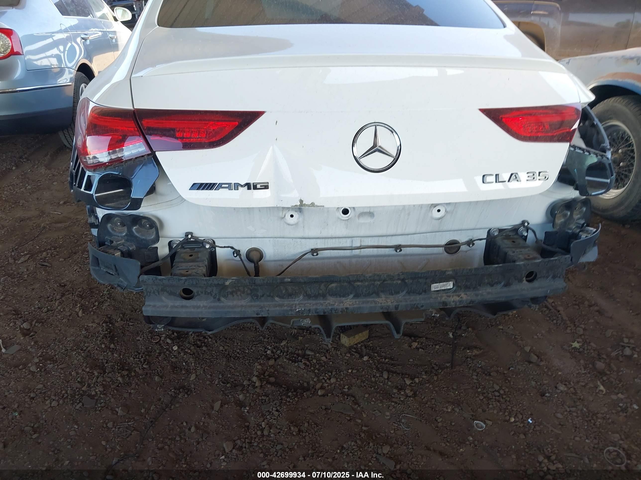 2022 Mercedes-benz Amg Cla 35 4matic Белый vin: W1K5J5BB6NN287052