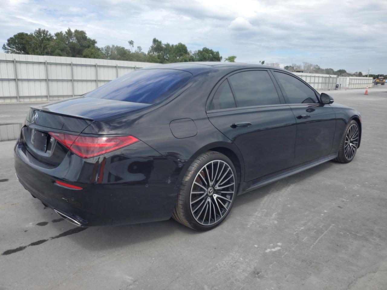 2022 Mercedes-benz S 500 4matic Черный vin: W1K6G6DB0NA098202