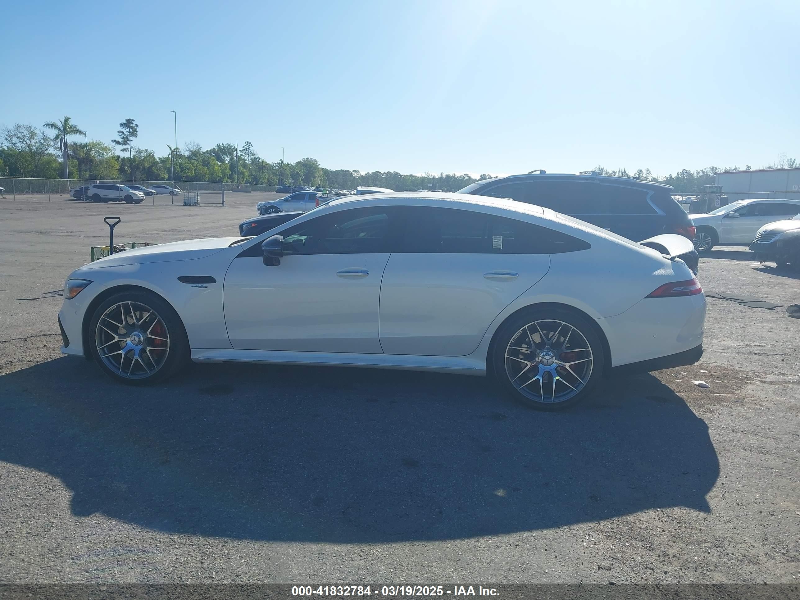 2023 Mercedes-benz Amg Gt 43 4-door Coupe   White vin: W1K7X5KB1PA058392