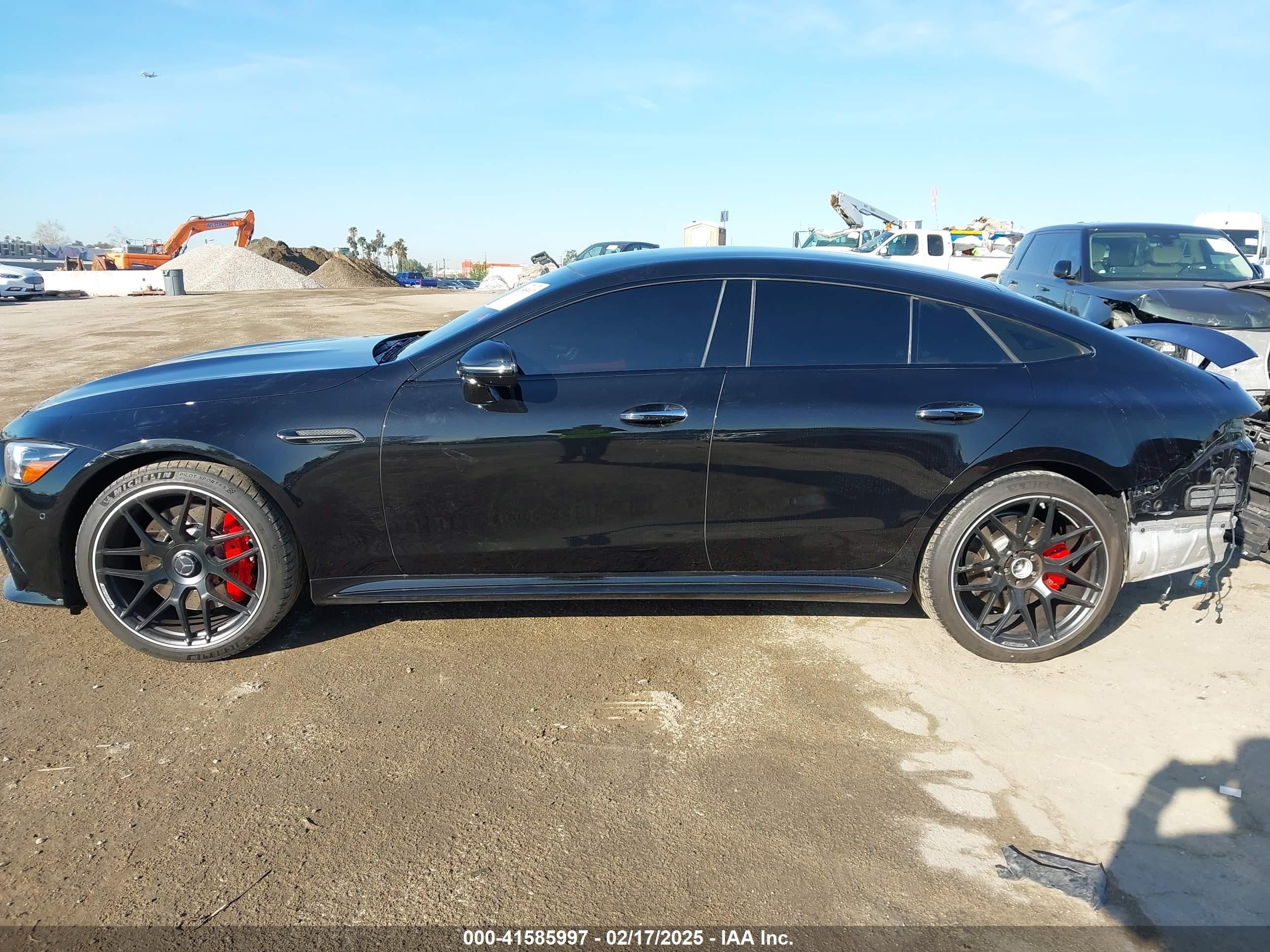 2023 Mercedes-benz Amg Gt 43 4-door Coupe   Black vin: W1K7X5KB3PA055588