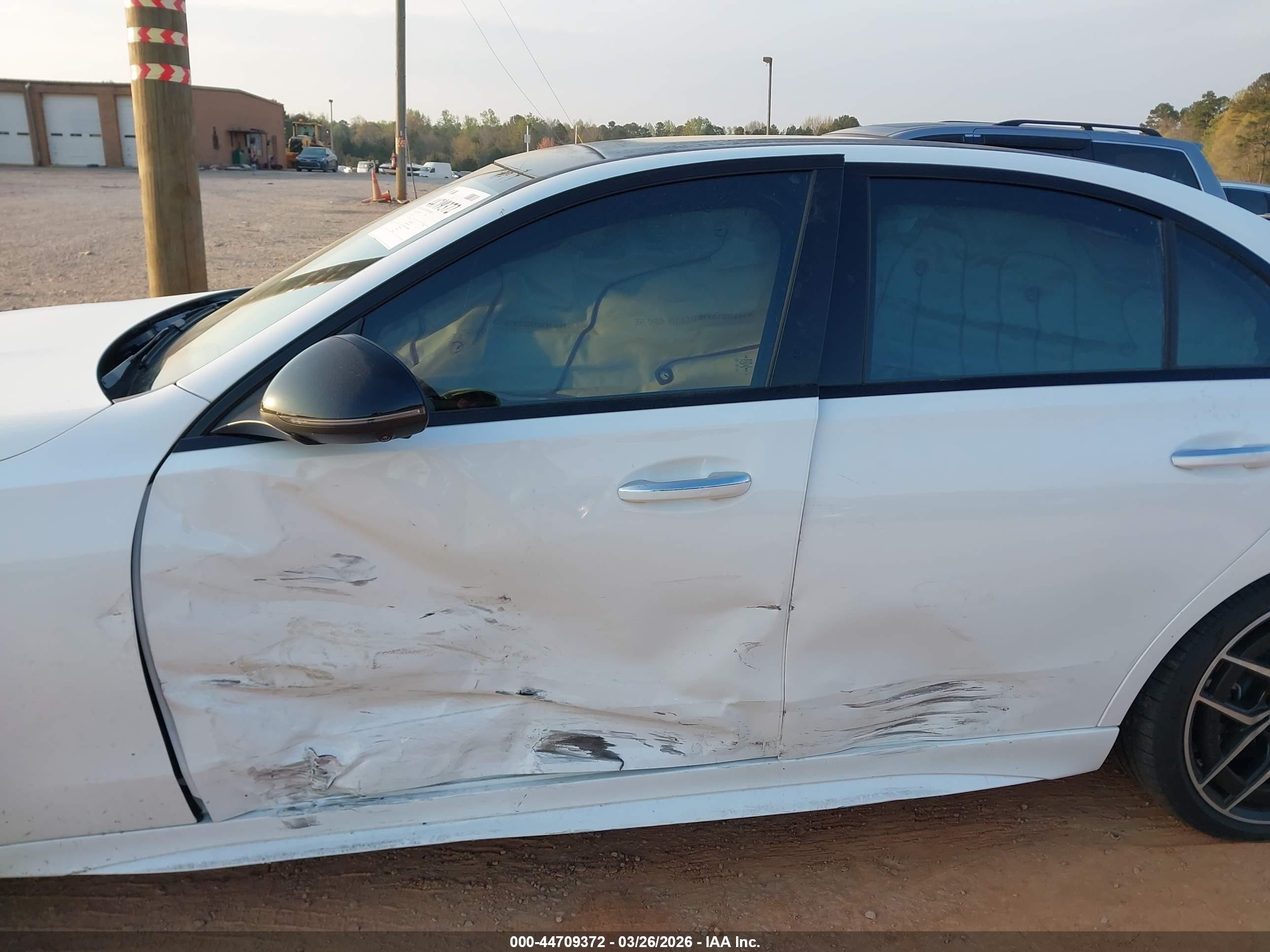2024 Mercedes-benz C 300 Белый vin: W1KAF4GB1RR181206