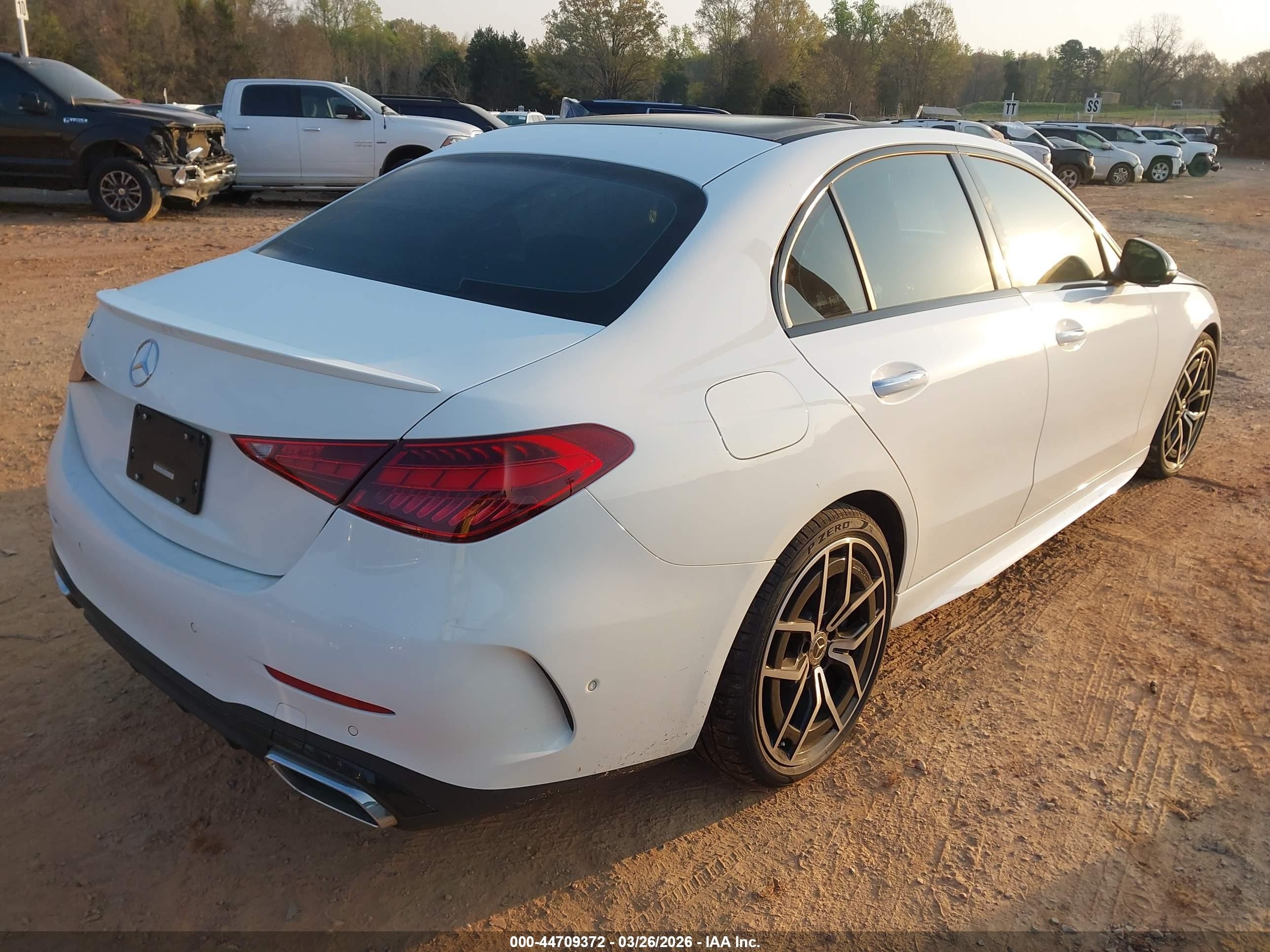 2024 Mercedes-benz C 300 Белый vin: W1KAF4GB1RR181206