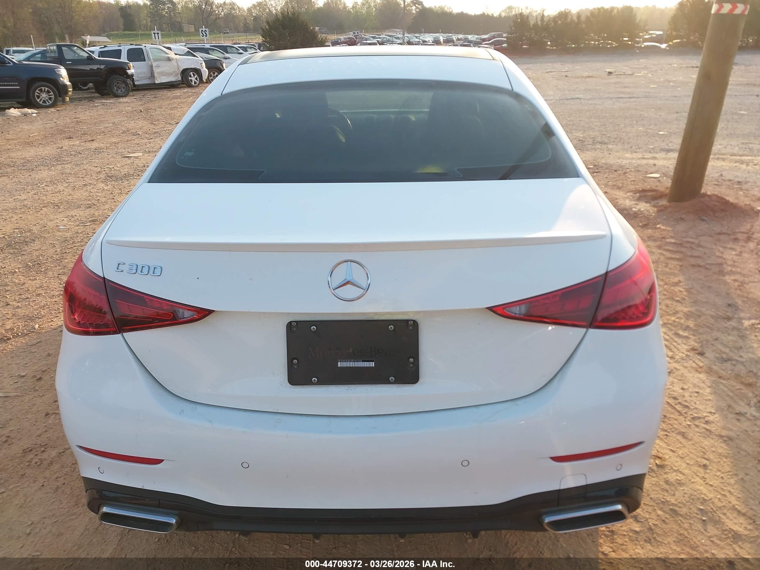 2024 Mercedes-benz C 300 Белый vin: W1KAF4GB1RR181206